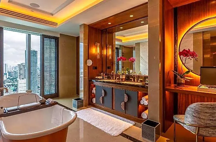 Отель Solaire Quezon - Previously Known As Solaire North